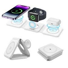 PakBazaria 3-in-1 Magnetic Wireless Charging Station